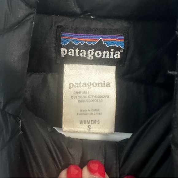 Patagonia Women’s SMALL Black Nano Black Puffer Jacket Excellent Condition VIDEO - Picture 8 of 11